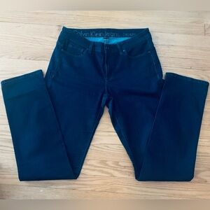 Calvin Klein Women’s Straight Leg Jeans Dark Wash Size 29/8 EUC